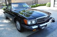 Mercedes Benz 560SL One owner!  View 18