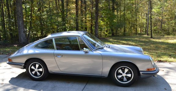 1967 Porsche 911S Sunroof Coupe perspective