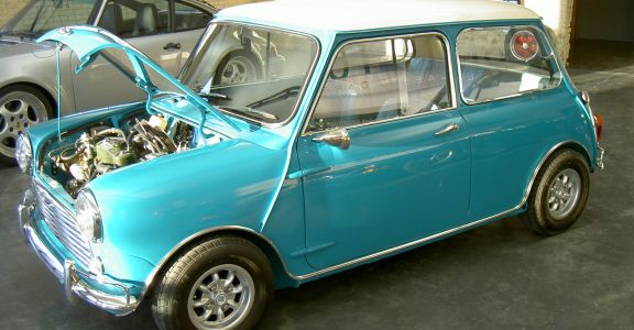 1962 Morris Mini MK1 perspective